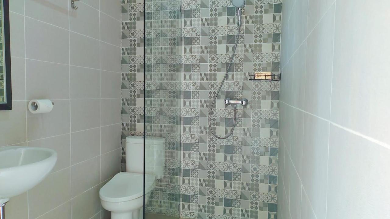 The Laviana Hotel Lovina Buitenkant foto