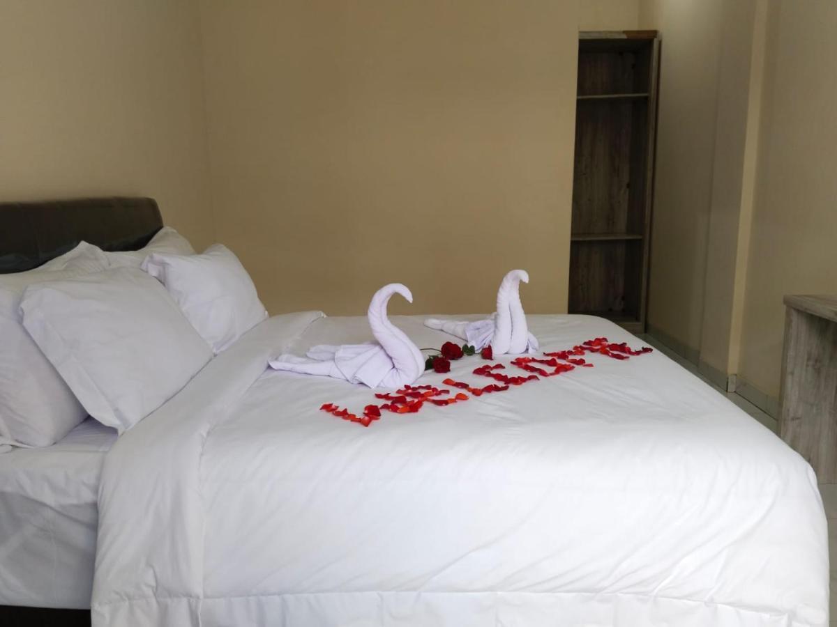 The Laviana Hotel Lovina Buitenkant foto